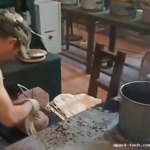 茶的烘干和压制依靠蒸汽发生器,清香弥留 茶的烘干和压制依靠蒸汽发生器,清香弥留